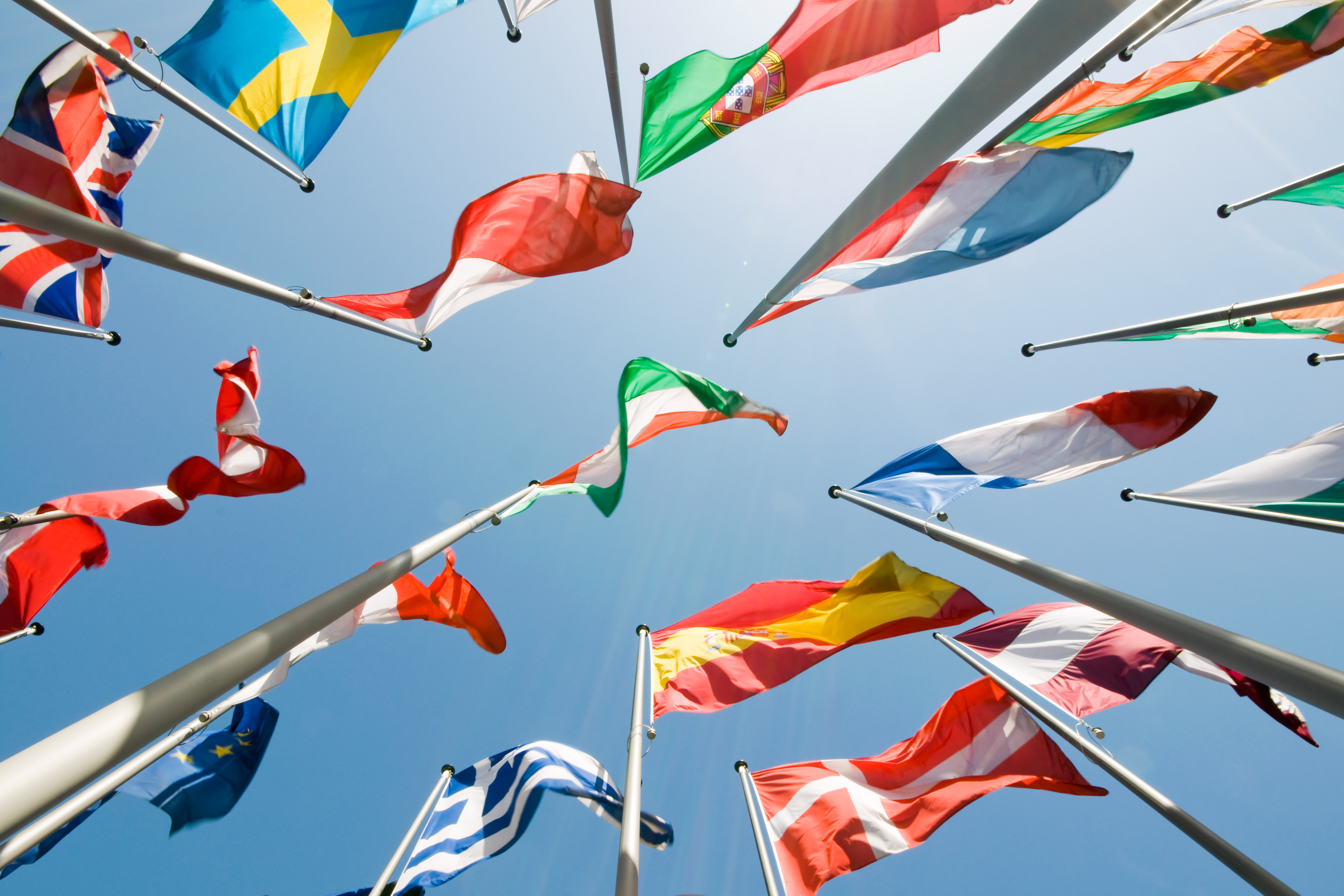 Europäische Flaggen – Symbolisiert europaweite Umzüge mit Mars Umzüge
