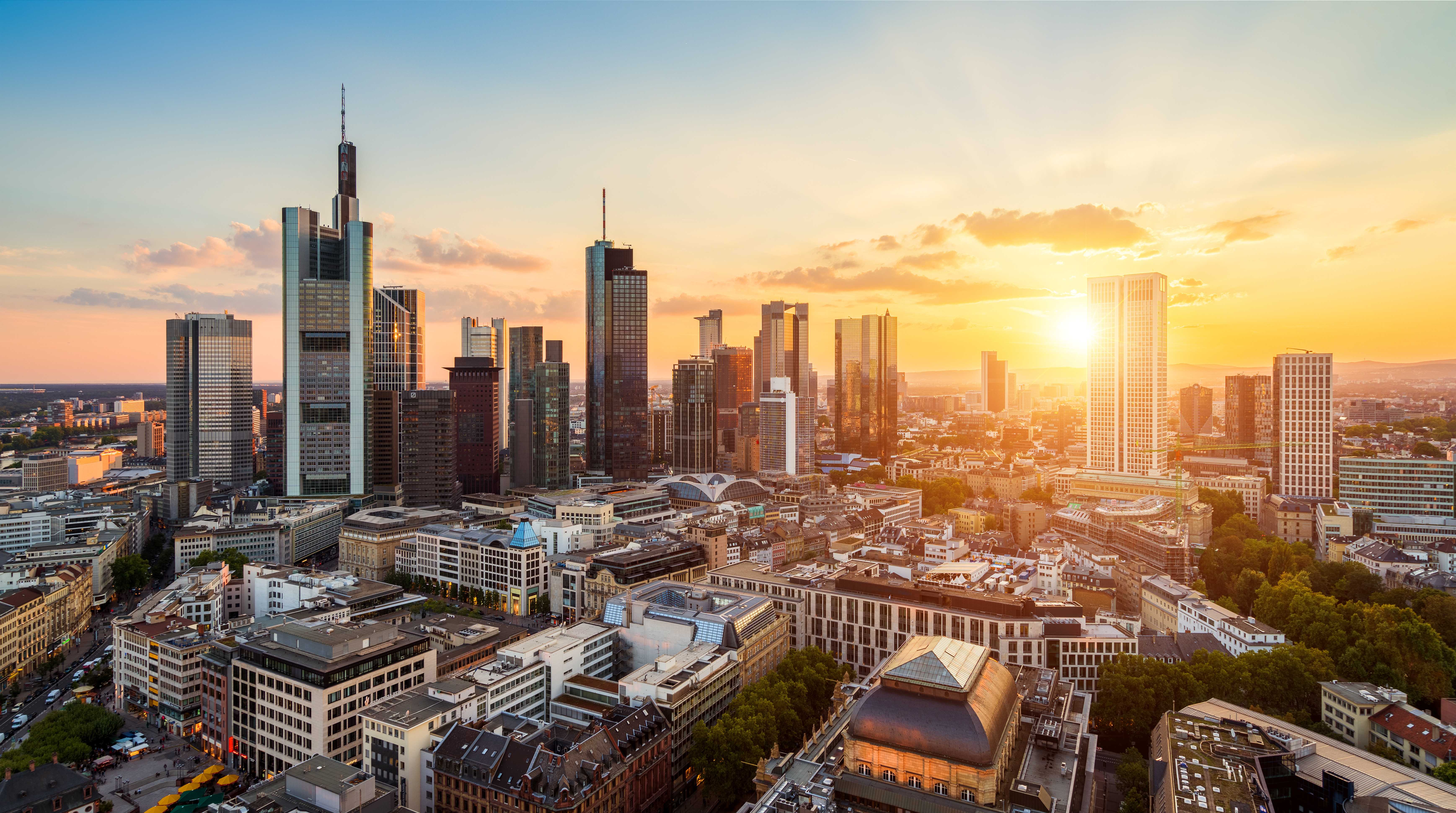 Umzugswagen auf der Autobahn Berlin Frankfurt am Main – Mars Umzüge Fernumzug